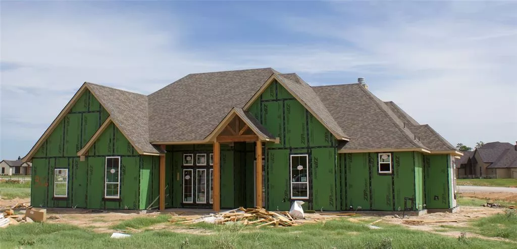 366 Wayward Spur, Springtown, Texas 76088