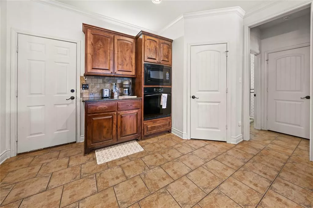 4007 Chapel Ridge Tyler, Texas 75707