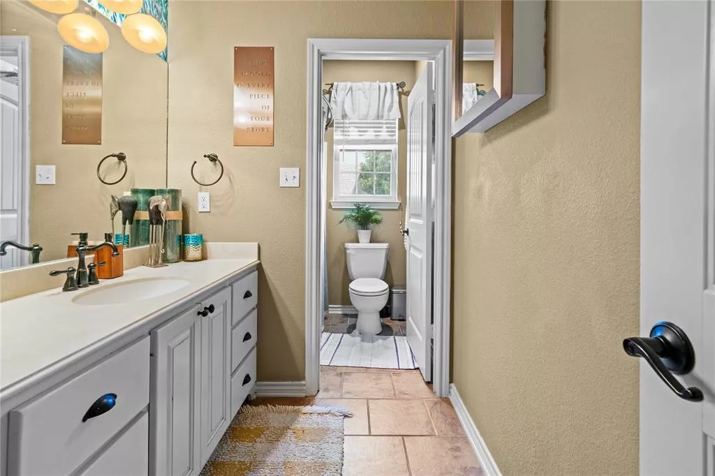 4007 Chapel Ridge Tyler, Texas 75707