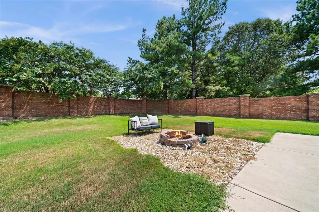 4007 Chapel Ridge Tyler, Texas 75707