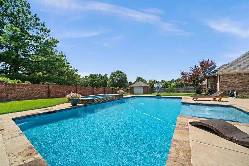 4007 Chapel Ridge Tyler, Texas 75707