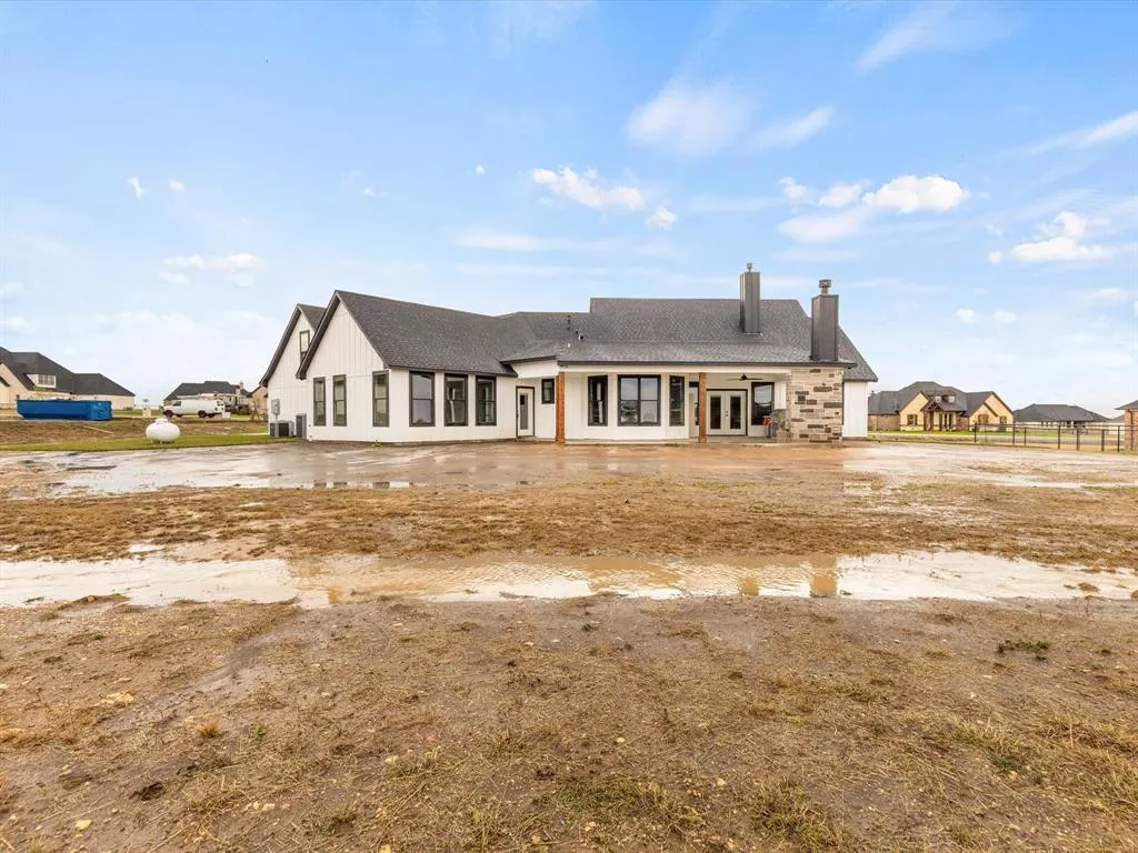 6321 Leo Lane, Godley, Texas 76044