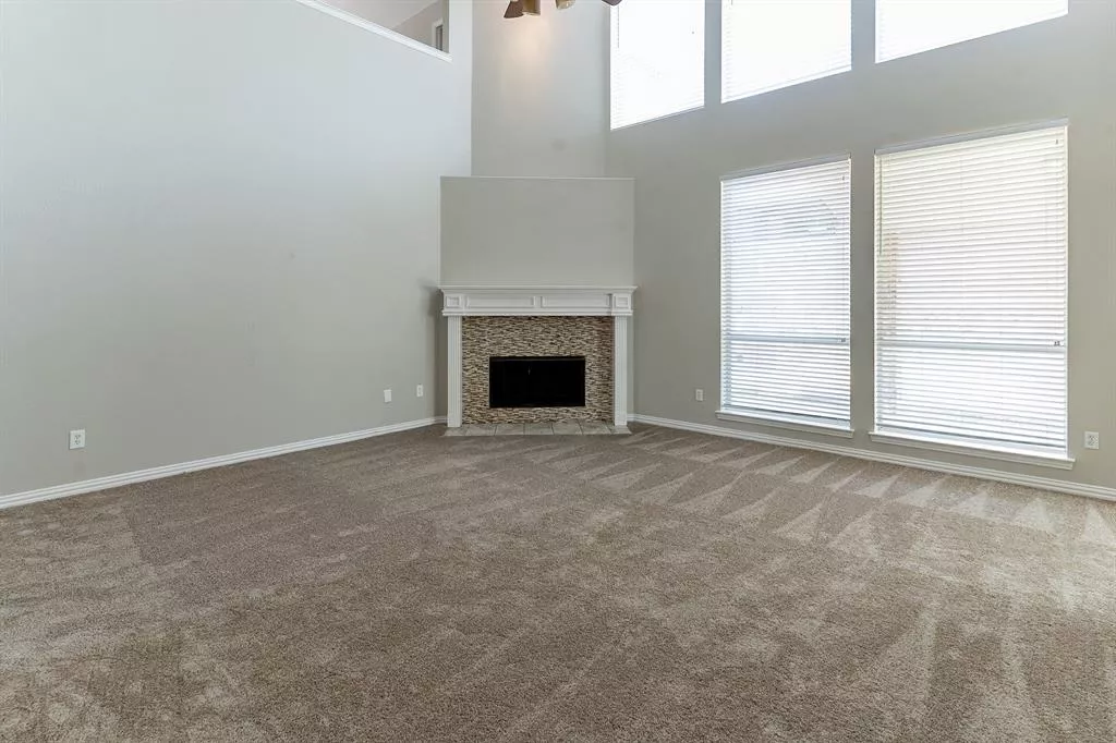 6324 Lakeside Drive, Lake Worth, Texas 76135