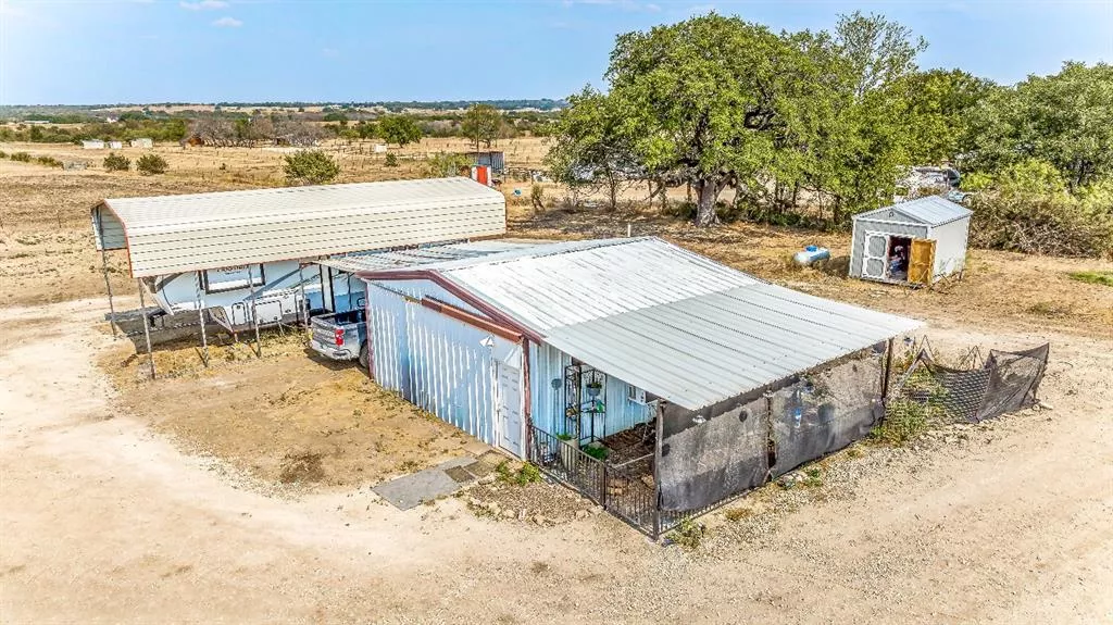 7625 County Road 247 Hico, Texas 76457