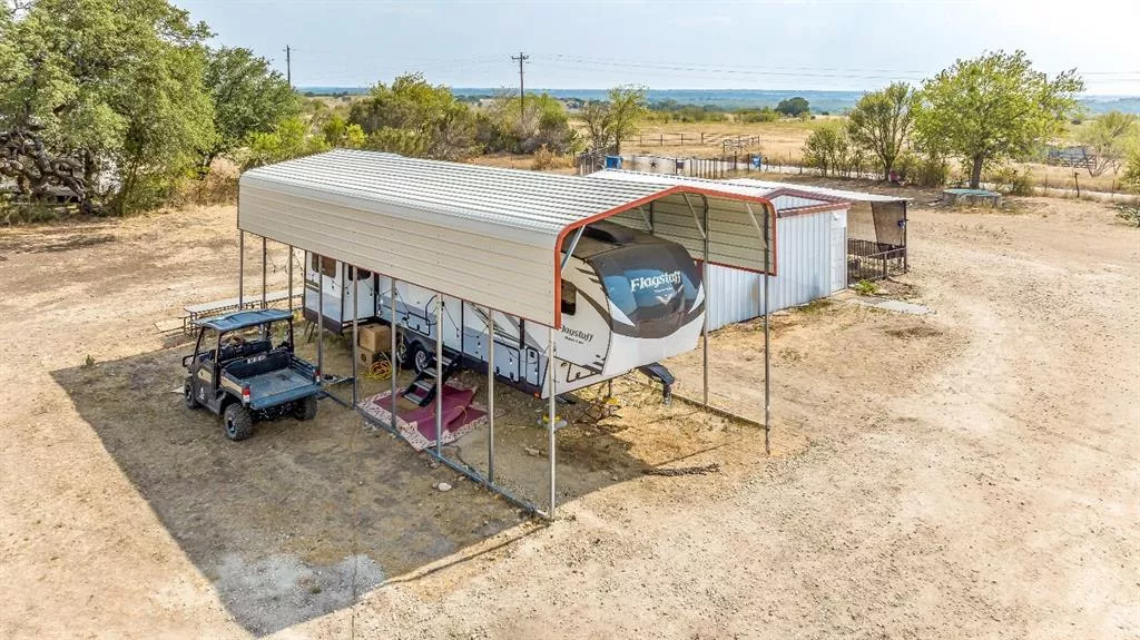 7625 County Road 247 Hico, Texas 76457