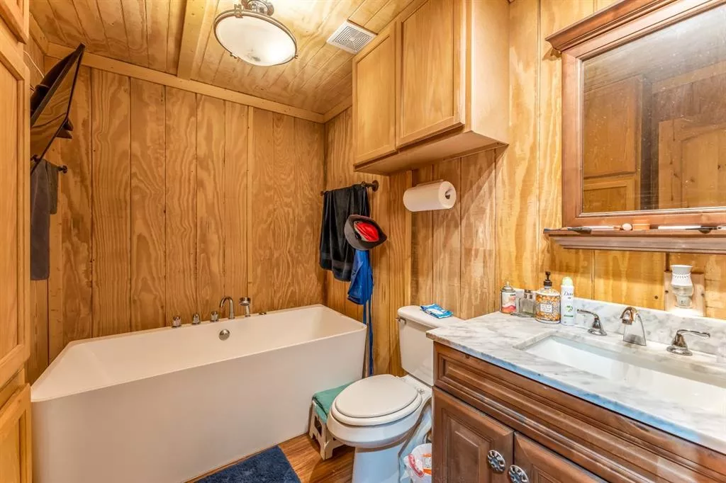 7625 County Road 247 Hico, Texas 76457