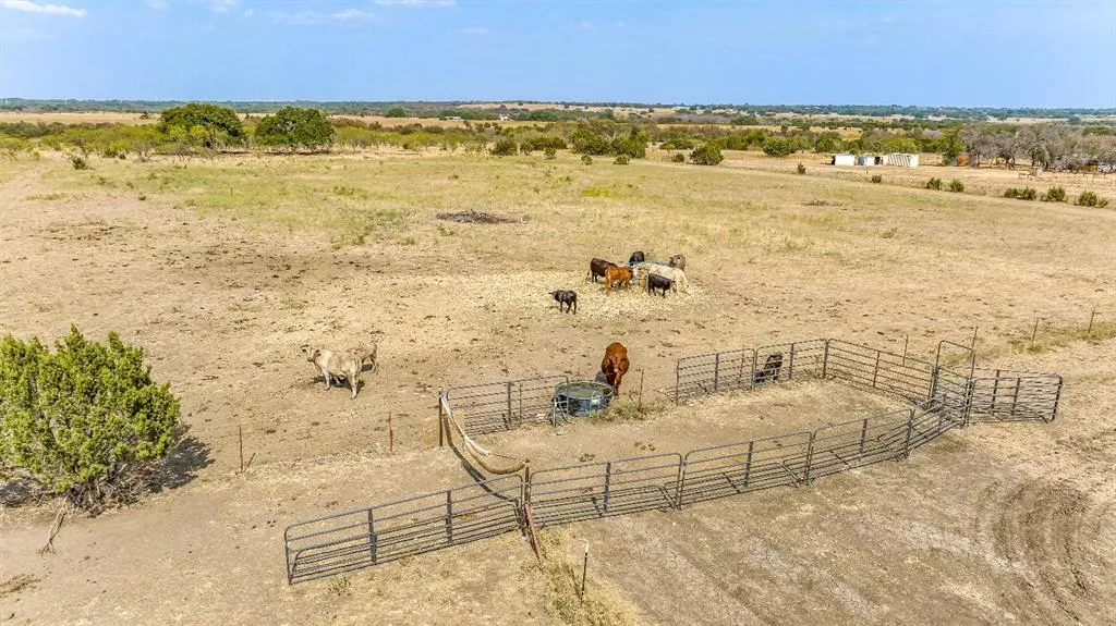 7625 County Road 247 Hico, Texas 76457