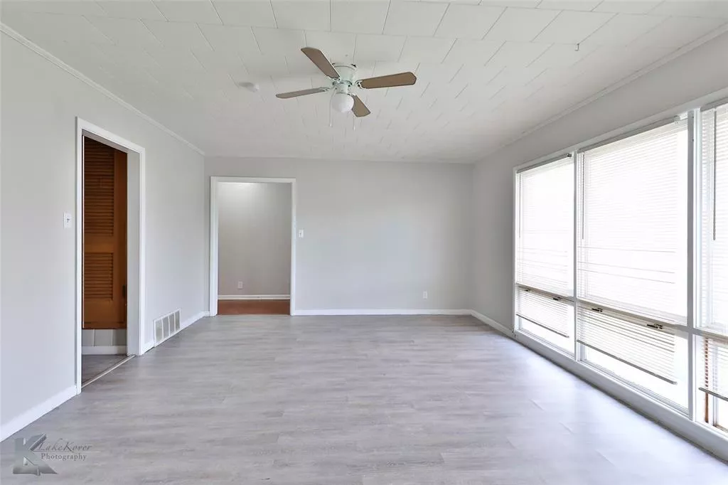 844 NW 2nd Street, Hamlin, Texas 79520