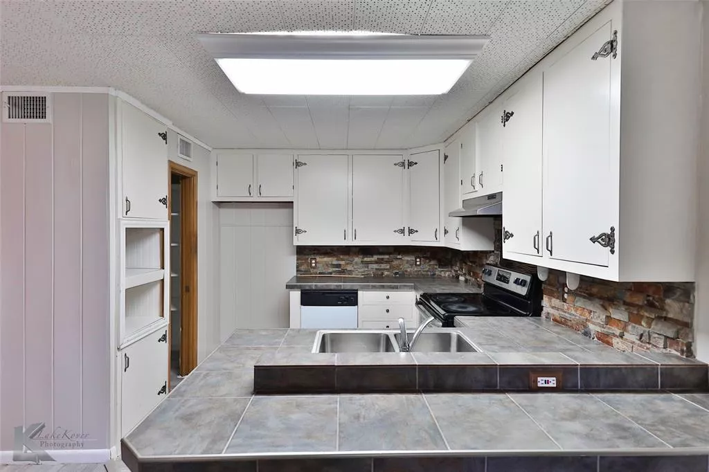 844 NW 2nd Street, Hamlin, Texas 79520