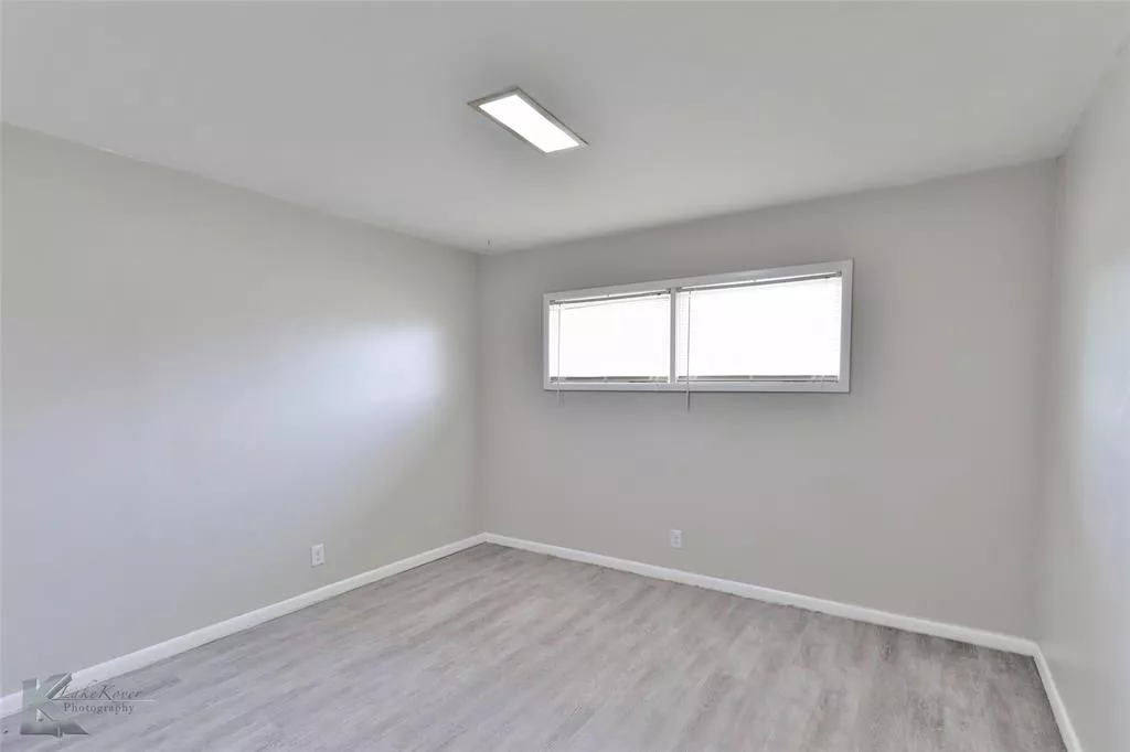 844 NW 2nd Street, Hamlin, Texas 79520