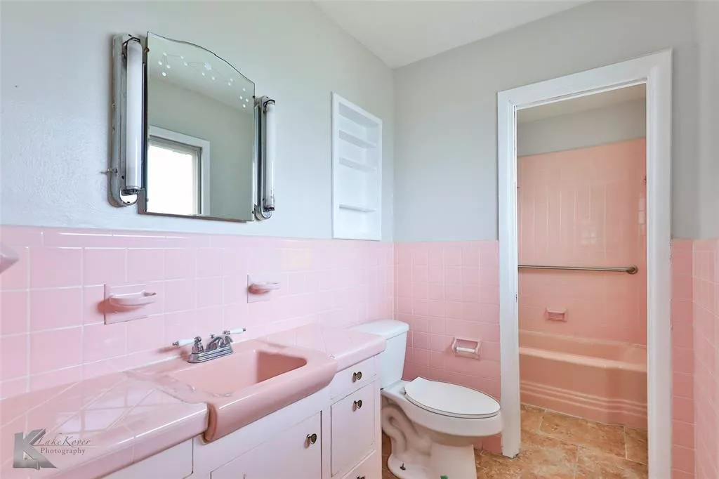 844 NW 2nd Street, Hamlin, Texas 79520