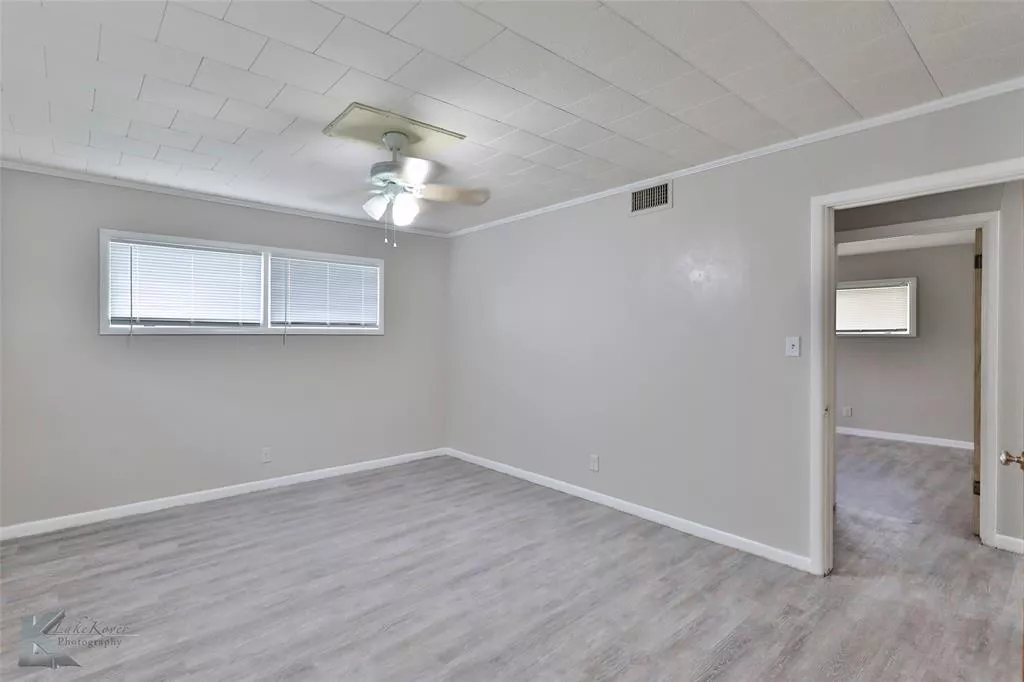 844 NW 2nd Street, Hamlin, Texas 79520