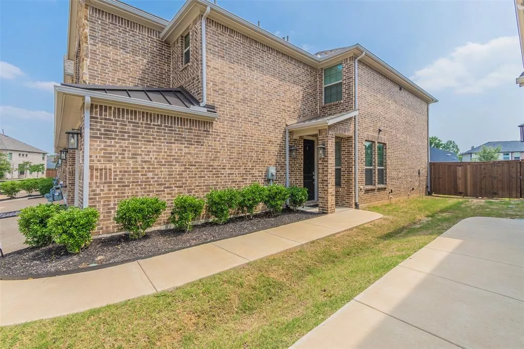 1018 Mj Brown Drive, Allen, Texas 75002