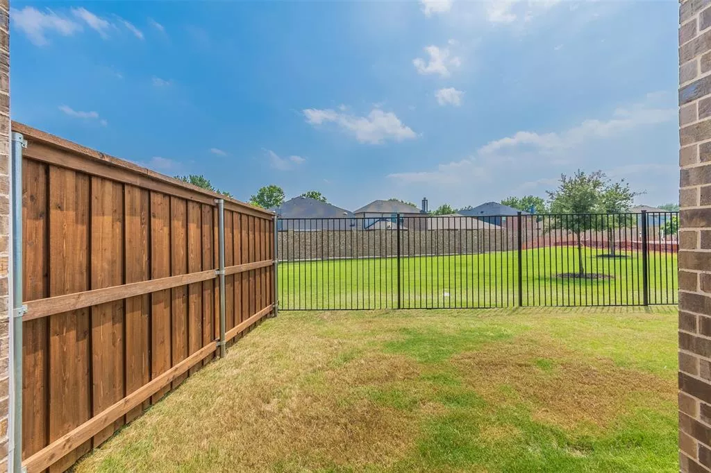 1018 Mj Brown Drive, Allen, Texas 75002