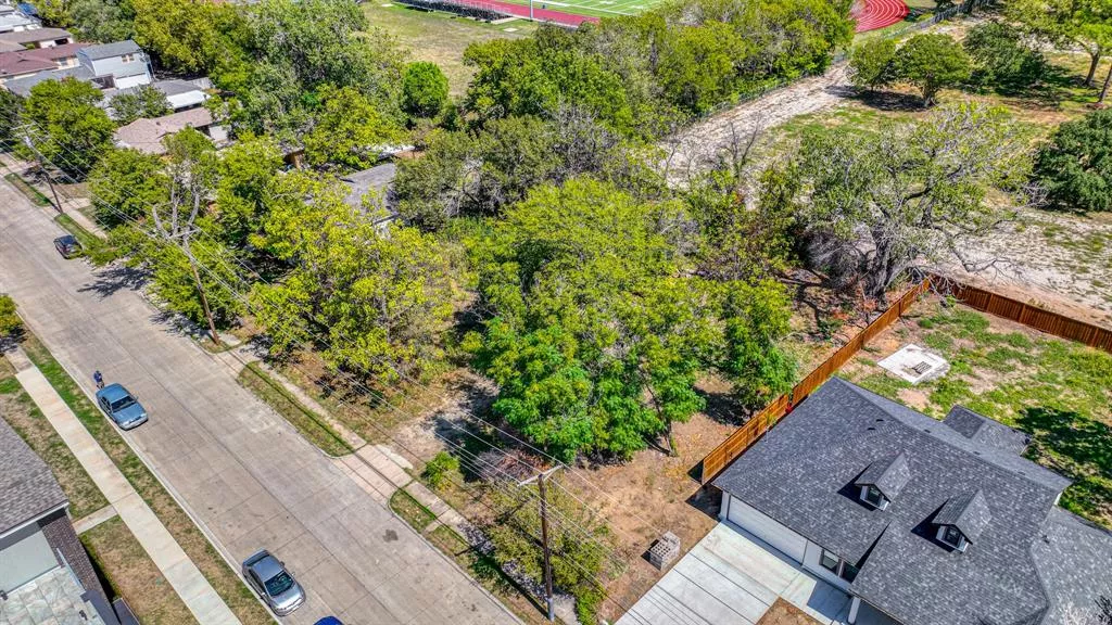 110 Priddy Lane, Fort Worth, Texas 76114