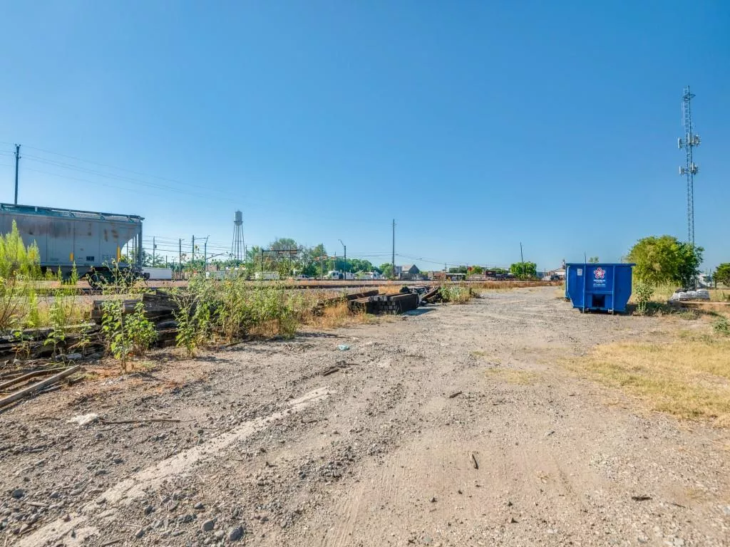 154 Benson Drive, Roanoke, Texas 76262