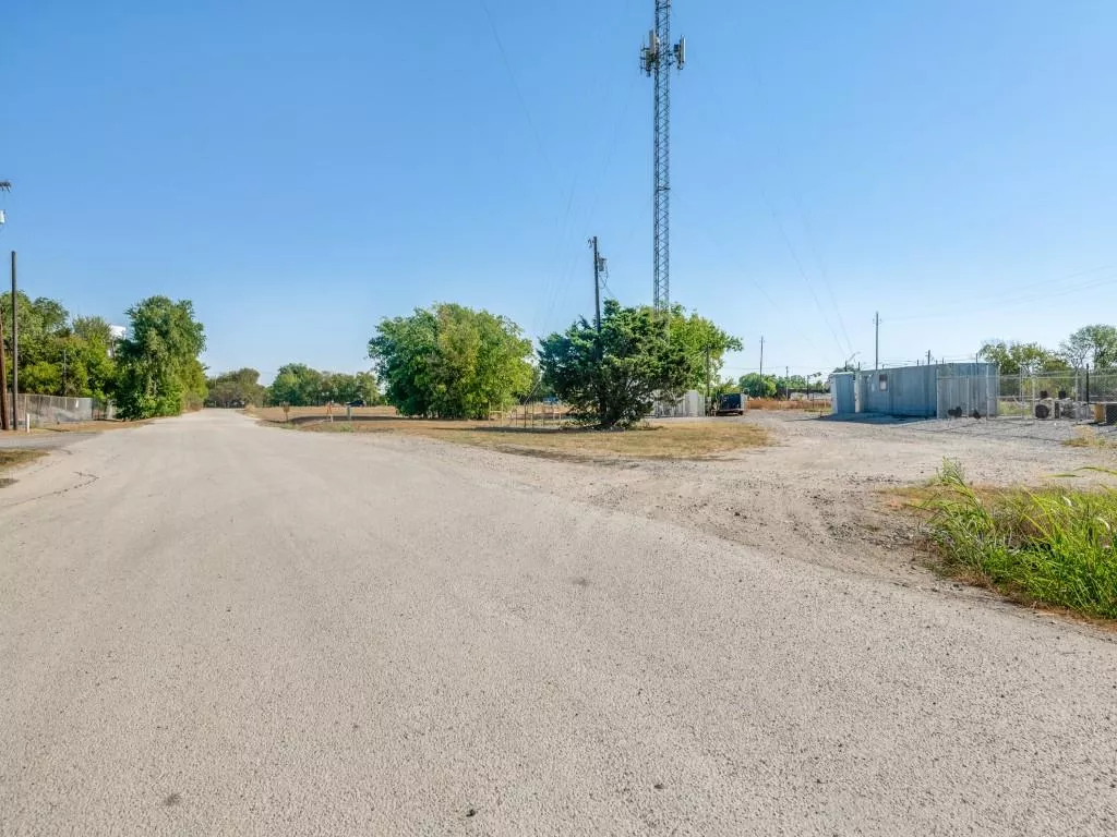 154 Benson Drive, Roanoke, Texas 76262