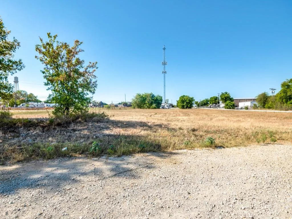 154 Benson Drive, Roanoke, Texas 76262