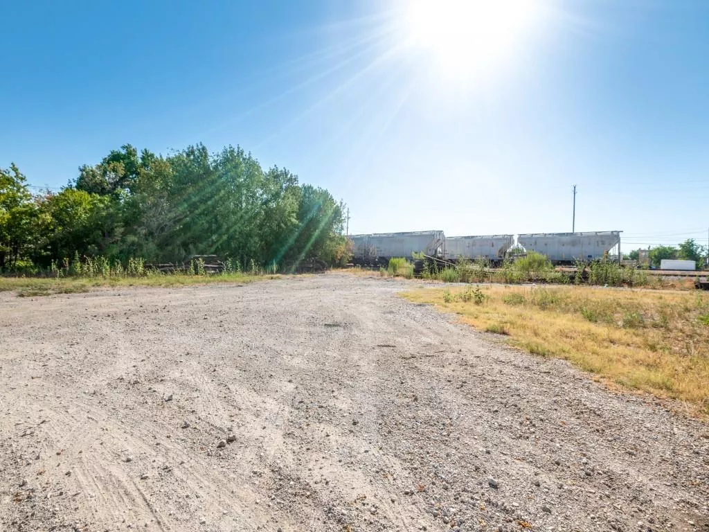 154 Benson Drive, Roanoke, Texas 76262