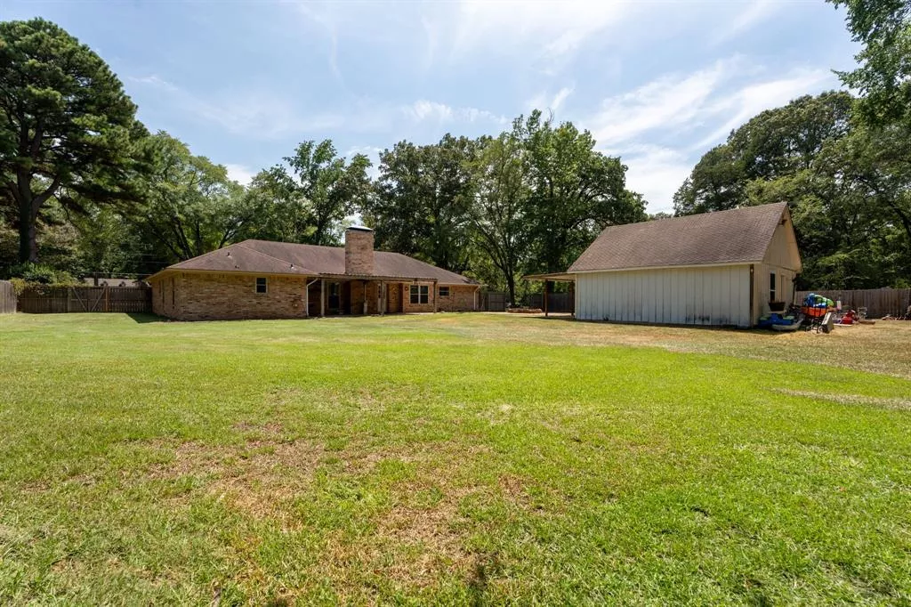 15941 Big Oak Bay Road, Tyler, Texas 75707