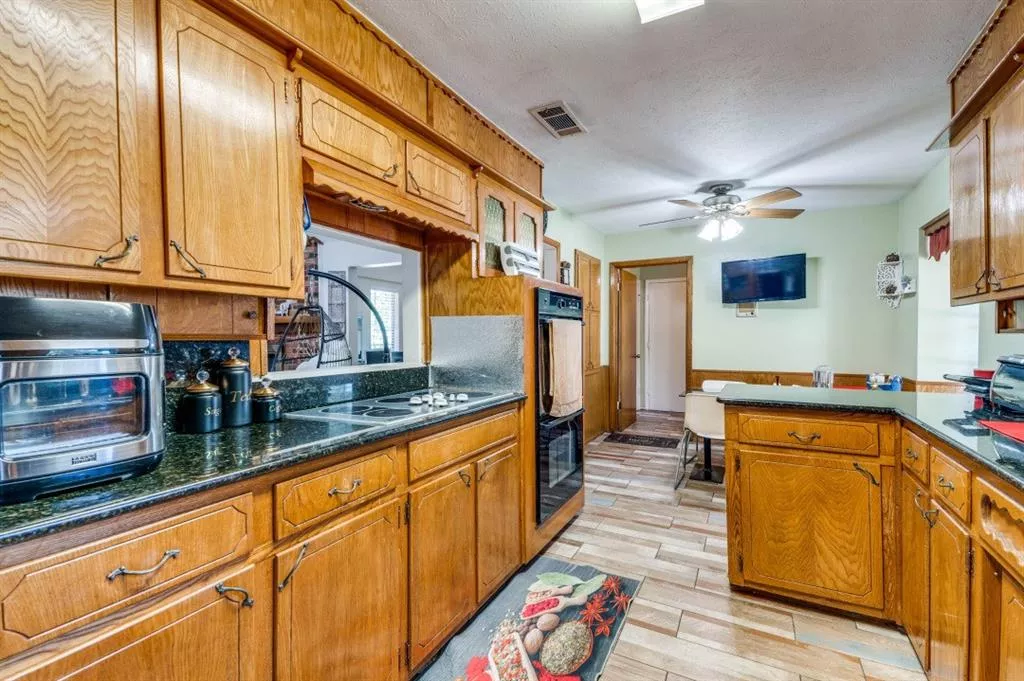 1713 Hurstview Drive, Hurst, Texas 76054