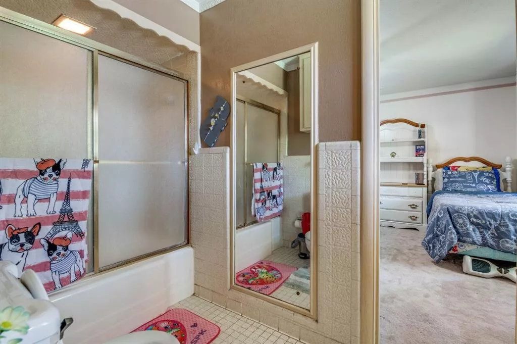 1713 Hurstview Drive, Hurst, Texas 76054