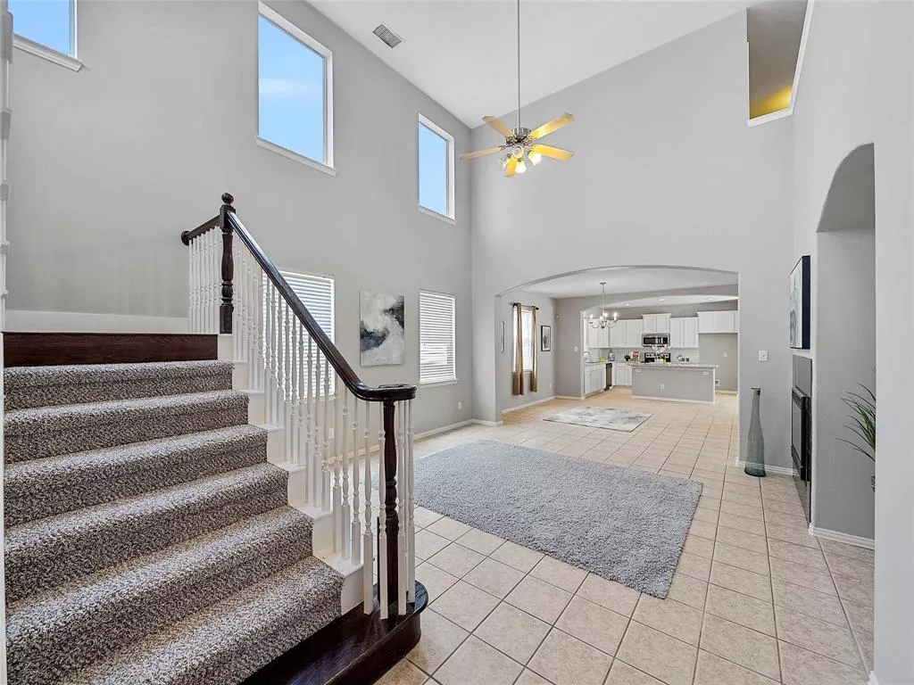 1725 Murphy Court, Aubrey, Texas 76227