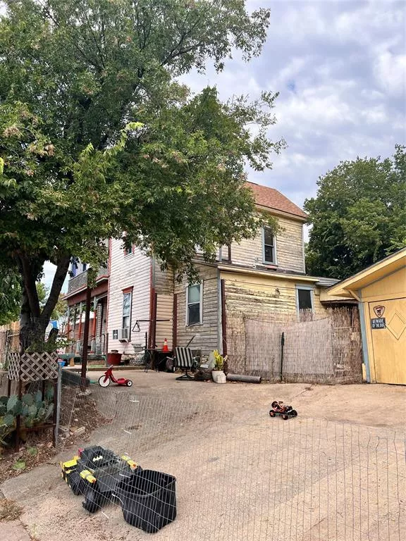 201 E Northside Drive, Fort Worth, Texas 76164