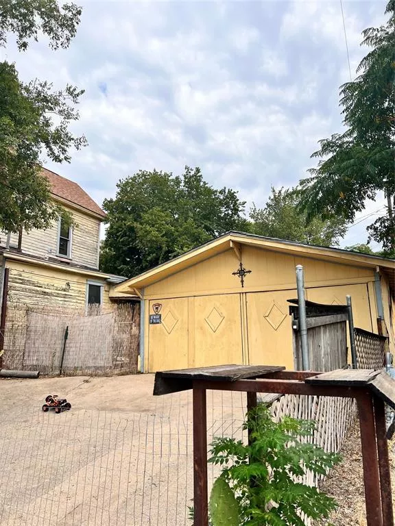 201 E Northside Drive, Fort Worth, Texas 76164