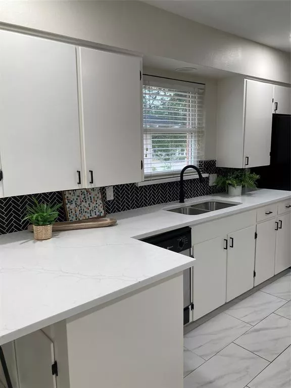 4241 Skillman Street, Dallas, Texas 75206