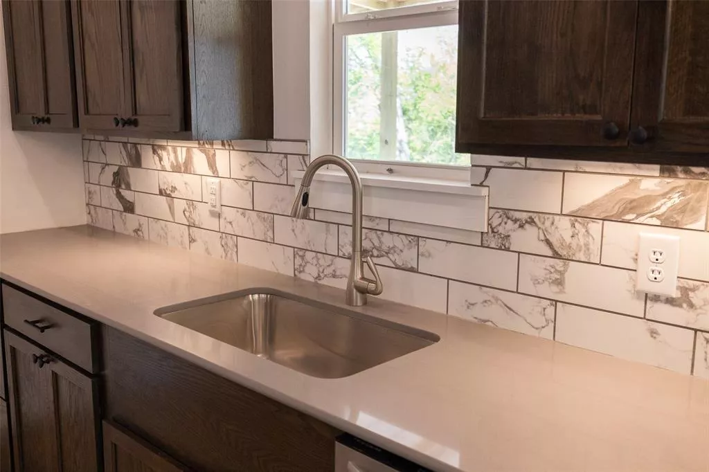 4277 N State Highway 37 Winnsboro, Texas 75494