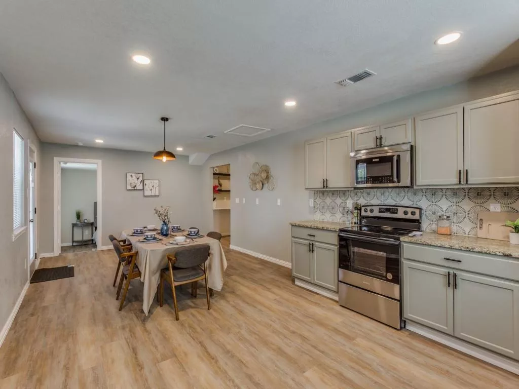 4308 5th Avenue, Fort Worth, Texas 76115