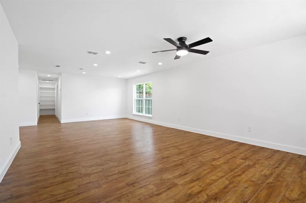 4444 Sahara Place, Fort Worth, Texas 76115