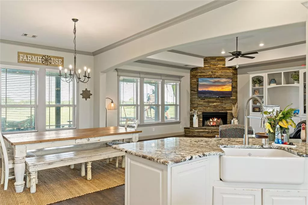 4946 FM 38 S Brookston, Texas 75421