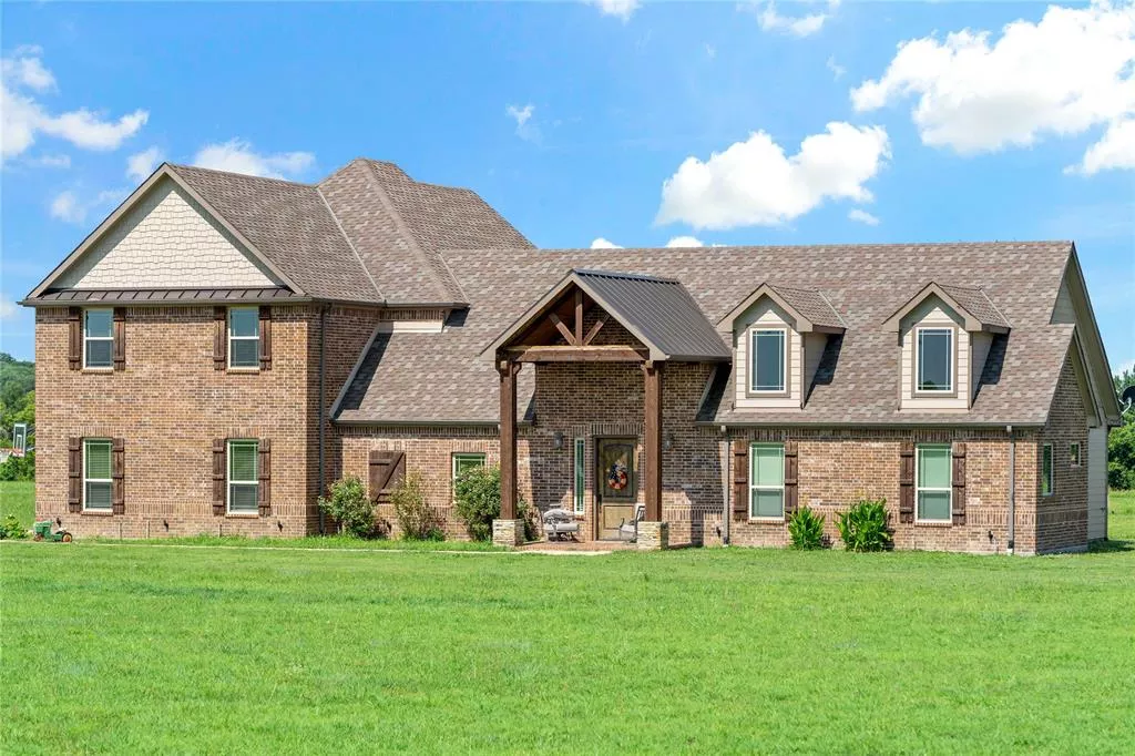 4946 FM 38 S Brookston, Texas 75421