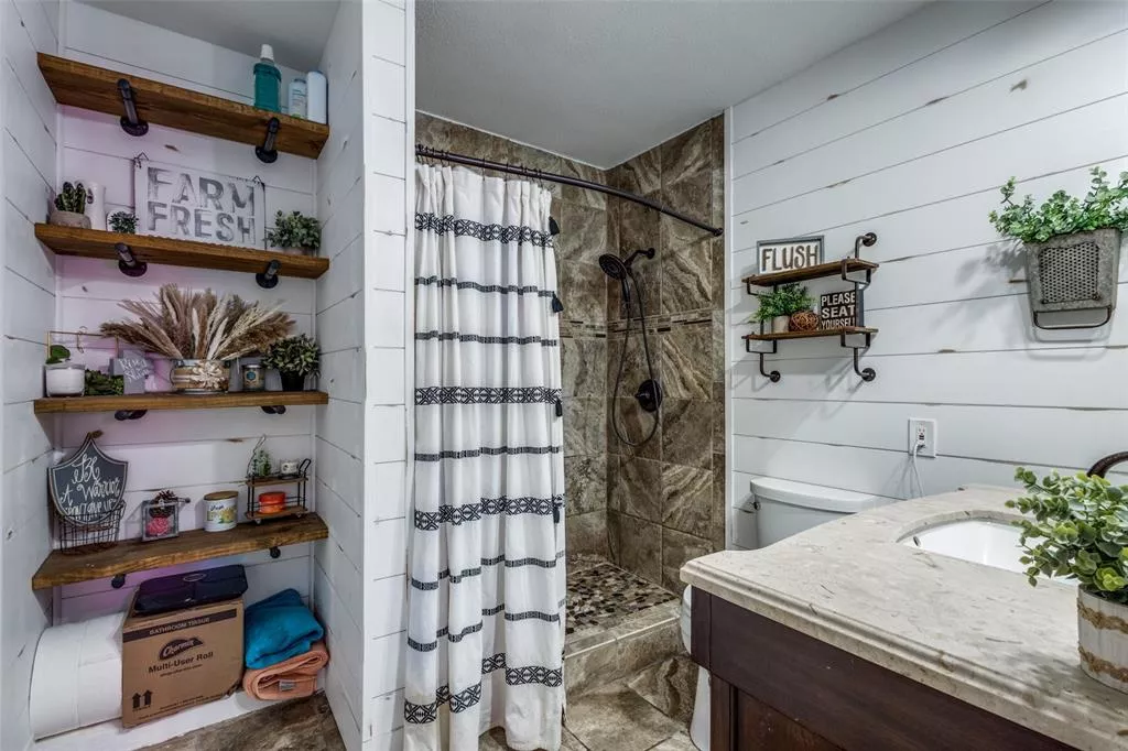 7737 - 7765 County Road 2584 Royse City, Texas 75189