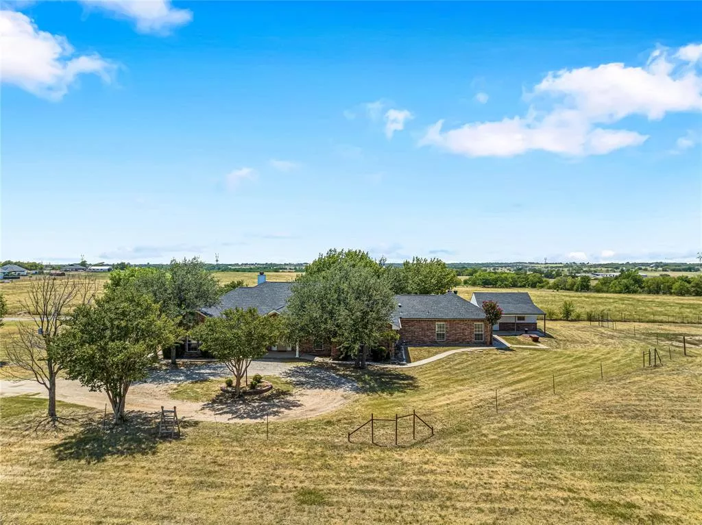 8802 Bernard Road, Sanger, Texas 76266