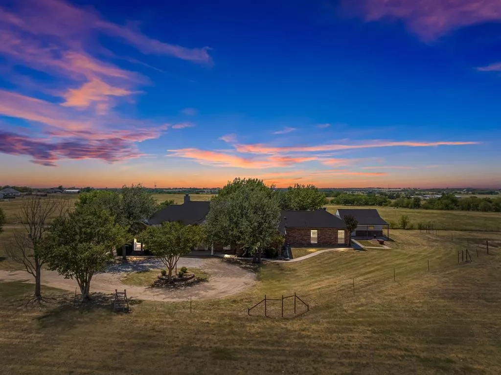 8802 Bernard Road, Sanger, Texas 76266