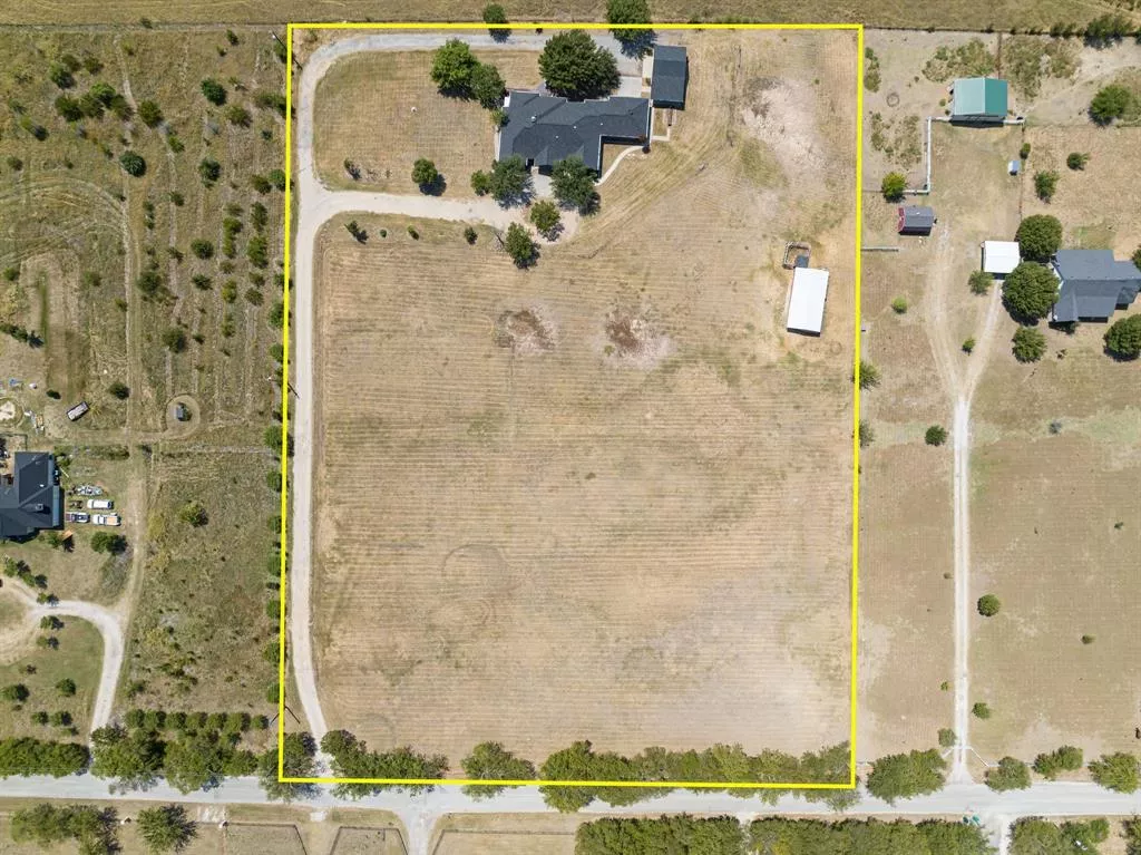 8802 Bernard Road, Sanger, Texas 76266