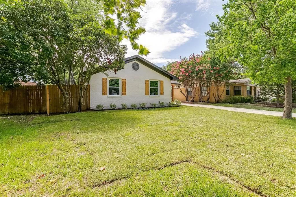 10319 Libby Lane, Dallas, Texas 75228