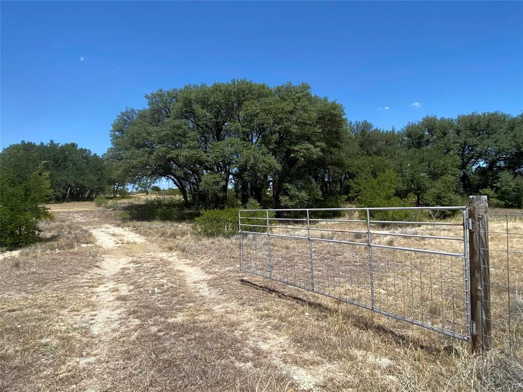 1672 Comanche County Road 343 Dublin, Texas 76446