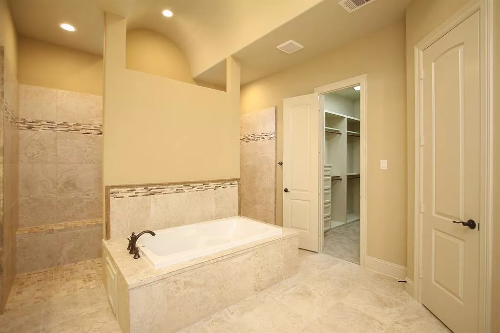 17340 Stedman Drive, Dallas, Texas 75252