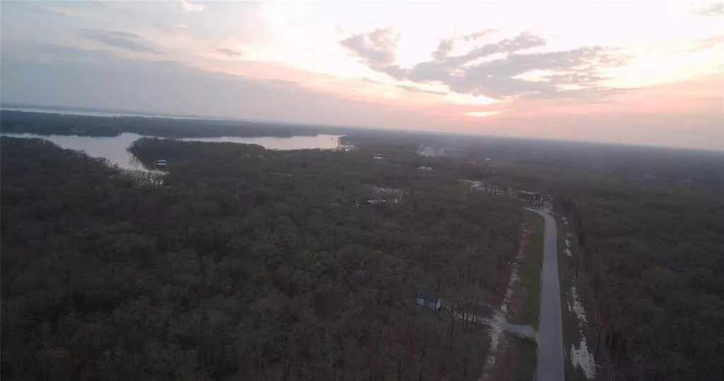 54 Vintage Shore Drive Quinlan, Texas 75474