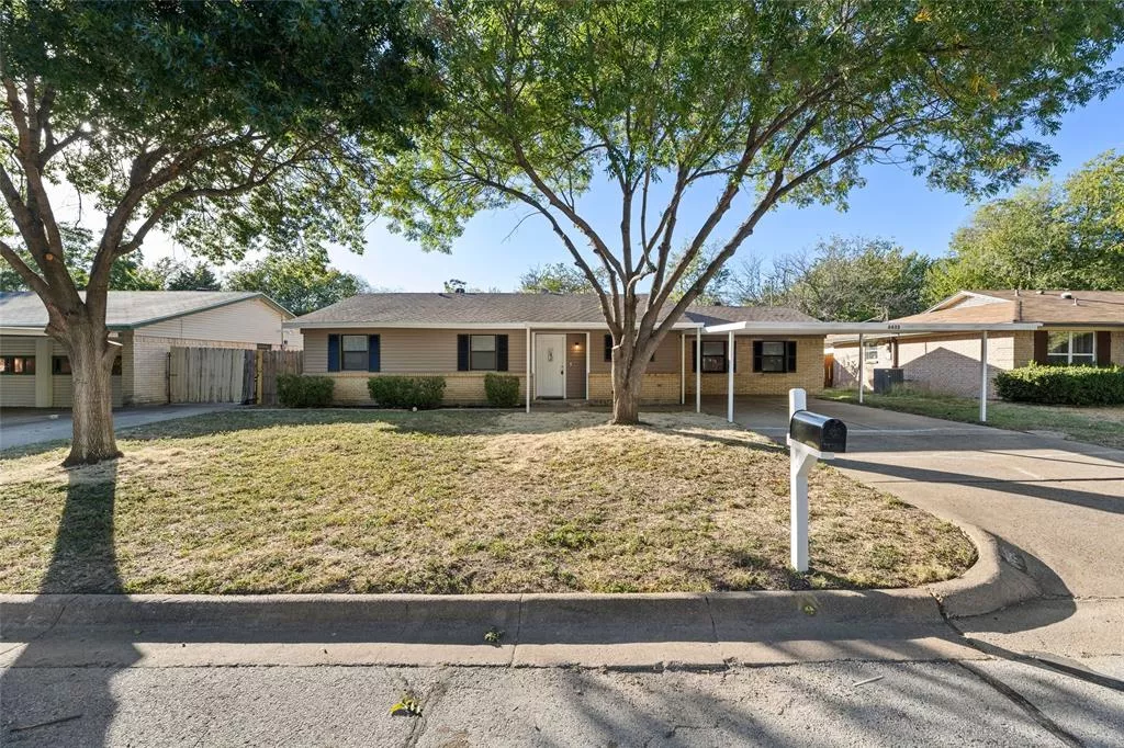 6433 Route 66 Watauga, Texas 76148