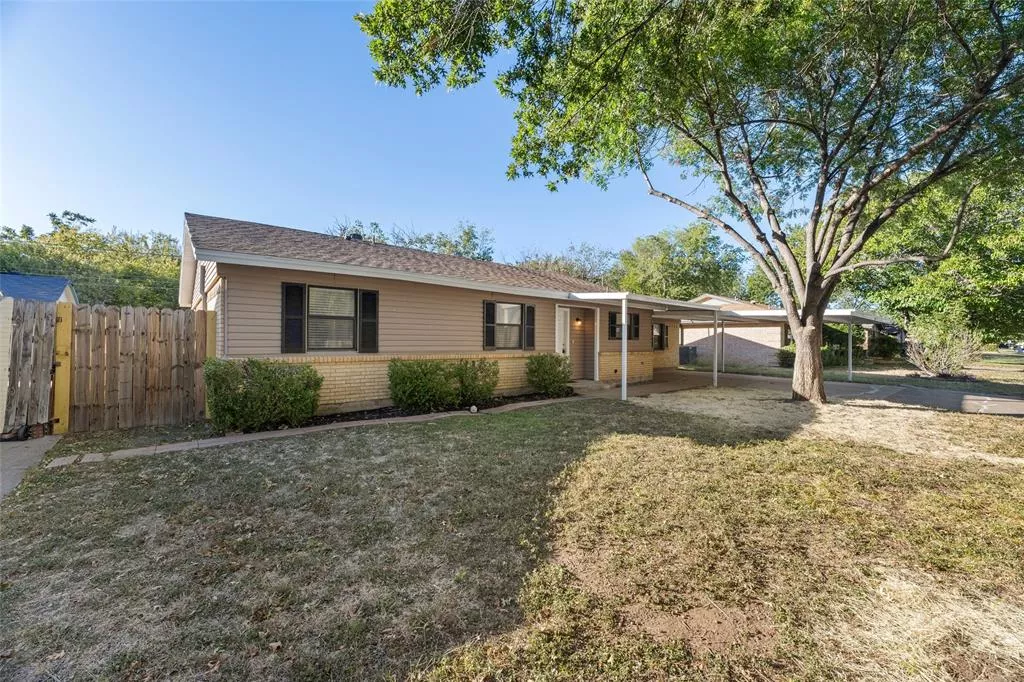 6433 Route 66 Watauga, Texas 76148