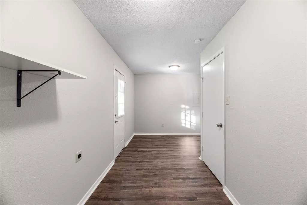 6433 Route 66 Watauga, Texas 76148