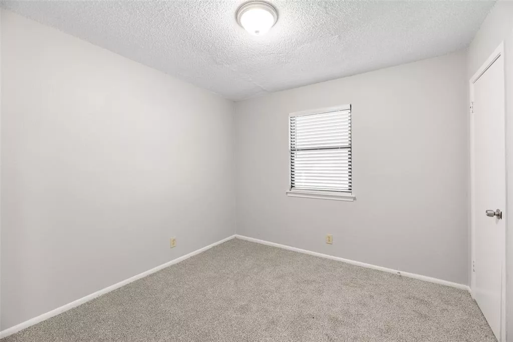 6433 Route 66 Watauga, Texas 76148