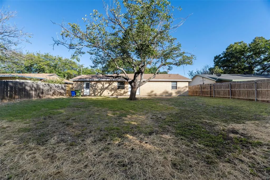 6433 Route 66 Watauga, Texas 76148