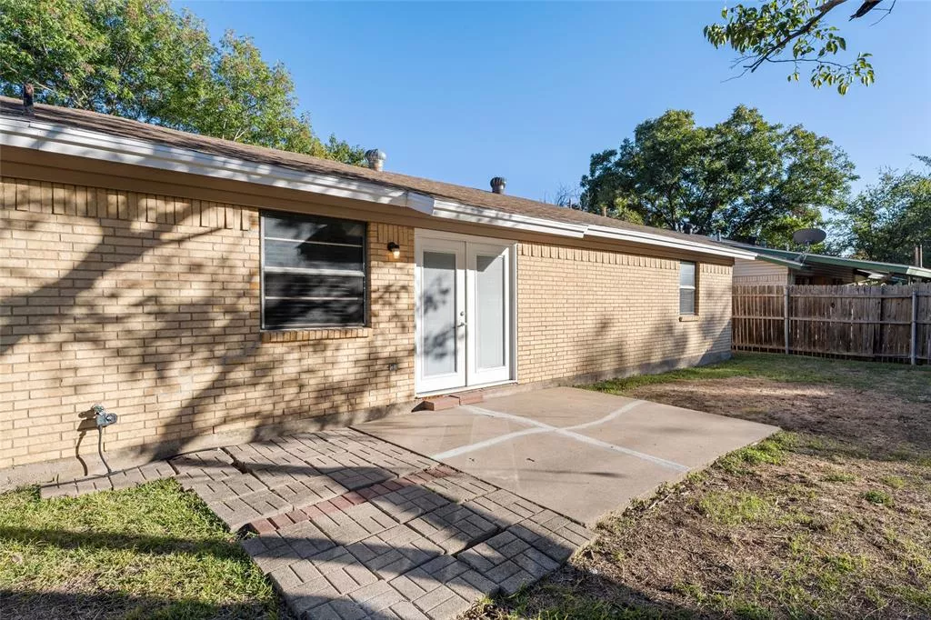 6433 Route 66 Watauga, Texas 76148