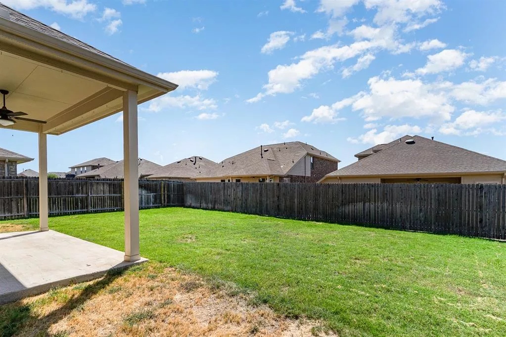 817 Joaquin Way, Fort Worth, Texas 76052